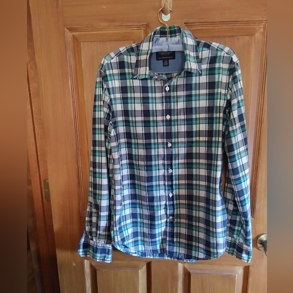 American Eagle men's small,button down shrt